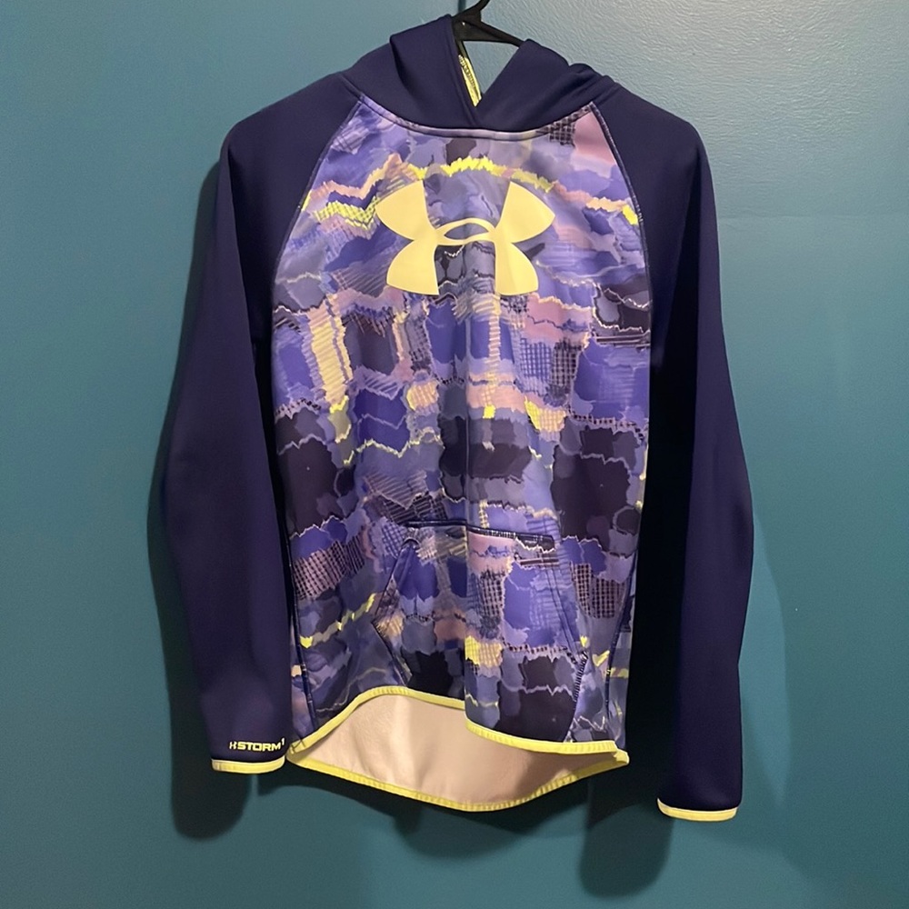 Under armor girls reflection hoodie.